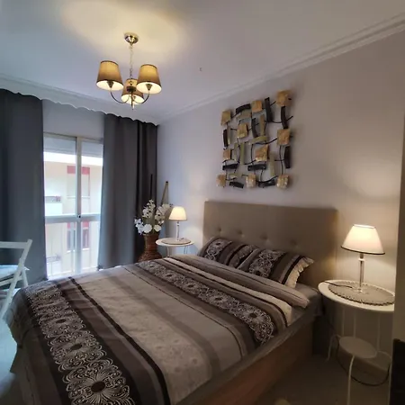 Cozy Beachfront 2b Apartment Estepona