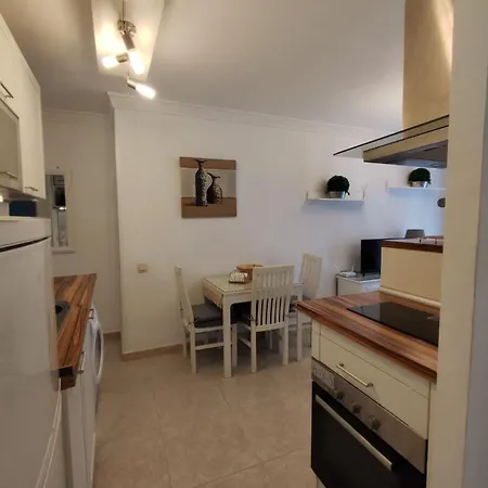 Cozy Beachfront 2b * Estepona