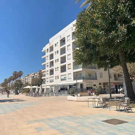 Cozy Beachfront 2b *