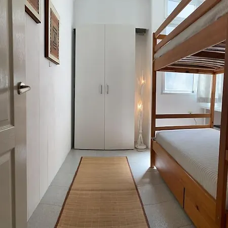 Cozy Beachfront 2b